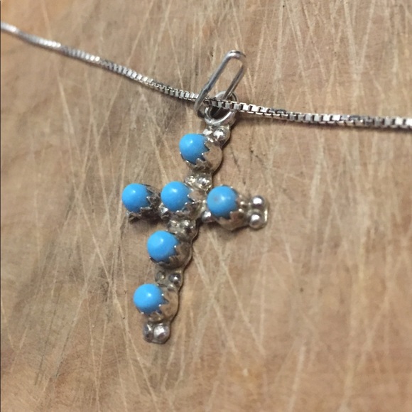Dainty turquoise and silver cross pendant and sterling silver box chain - Picture 6 of 6